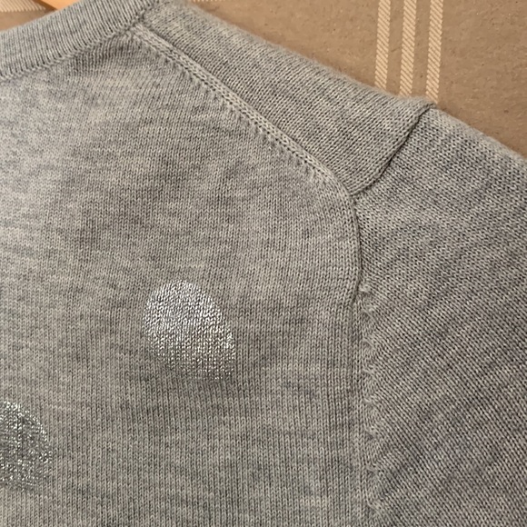 Ann Taylor, XS, Silver Polka Dot Pull Over - Picture 4 of 10